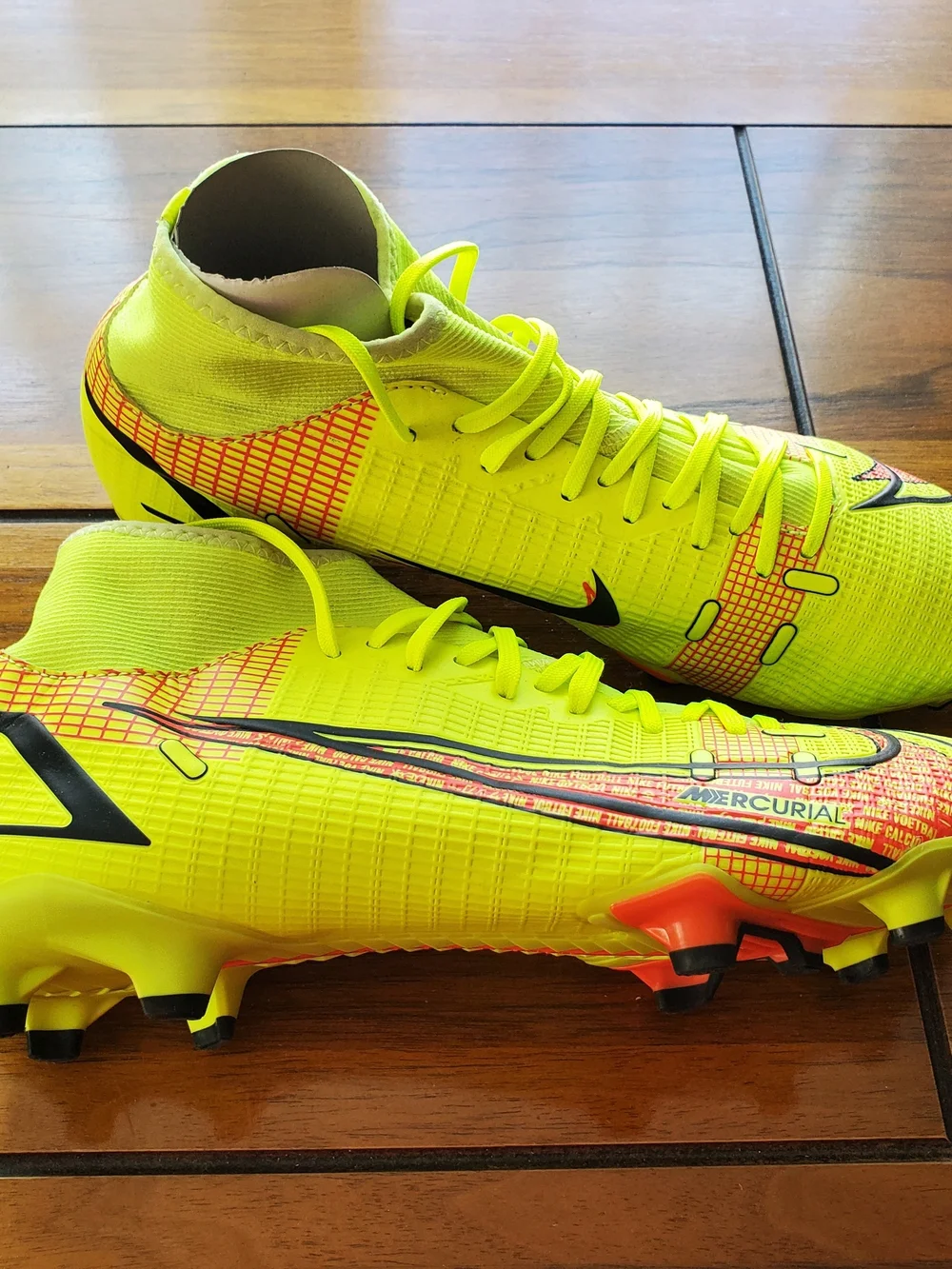 Nike Men's Mercurial Soccer Cleats - Picture 2 of 4